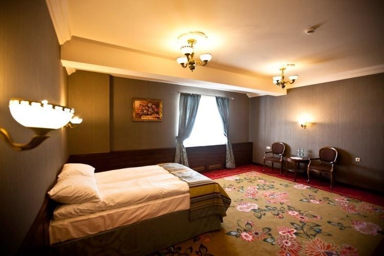 Hotel Złoty Młyn Majków Piotrków Trybunalski Habitación foto