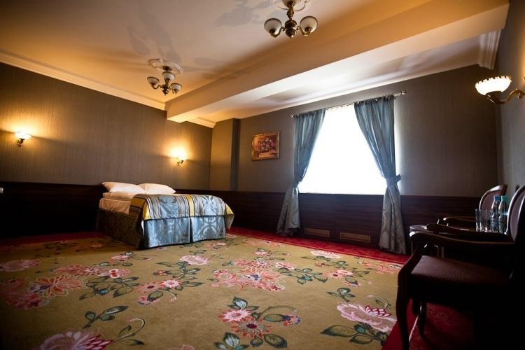 Hotel Złoty Młyn Majków Piotrków Trybunalski Habitación foto